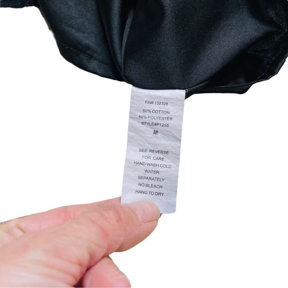 10/$25🦋 Ezra Black Lace Dressy Mid Rise Shorts - Size Medium - Picture 8 of 13